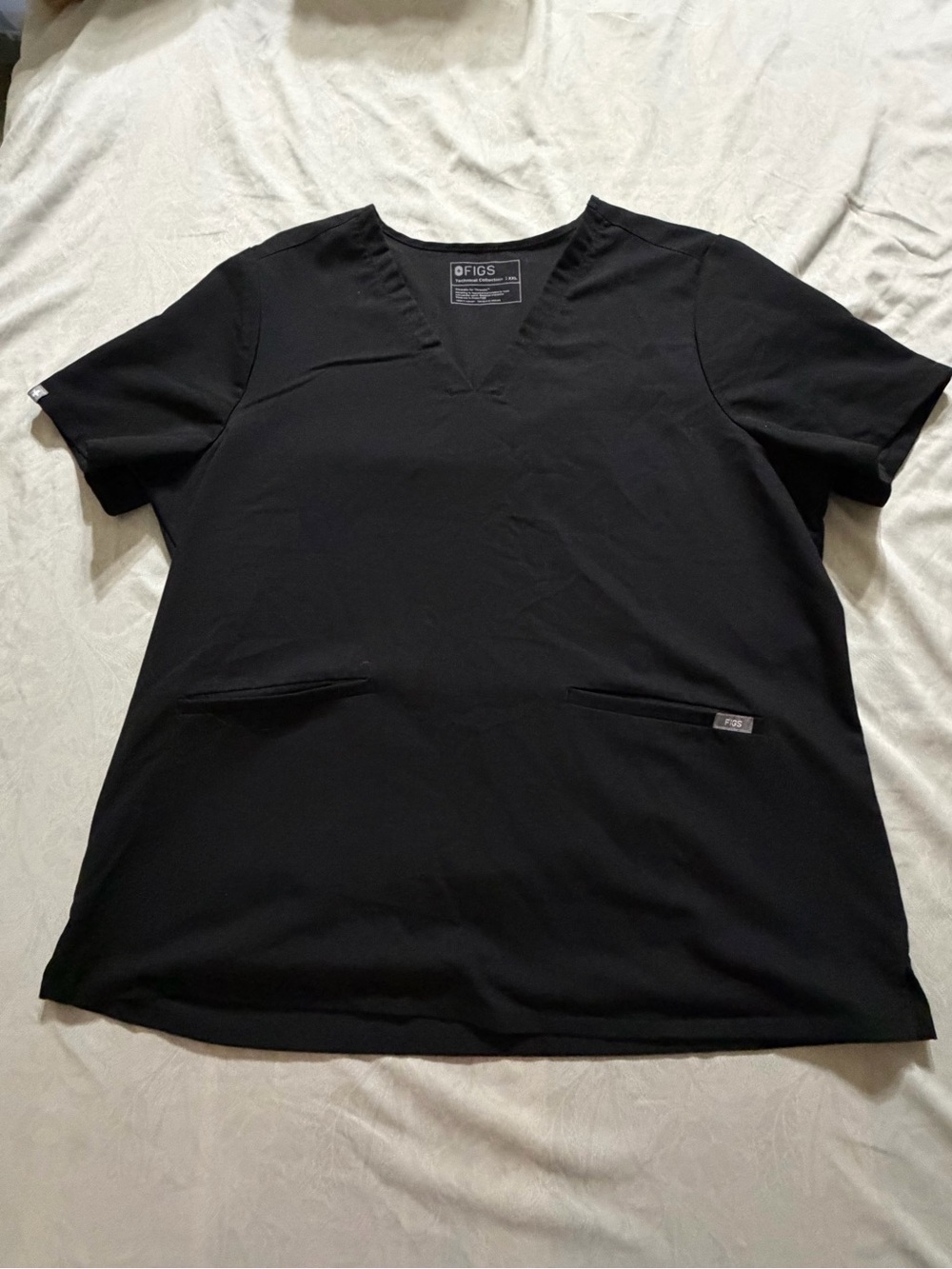 FIGS Technical Collection Women’s Black Scrub Top XXL V-Neck Medical Nurse